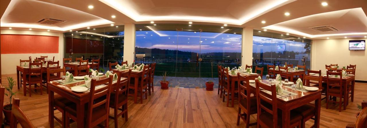 Park Safari Resort Саураха Экстерьер фото