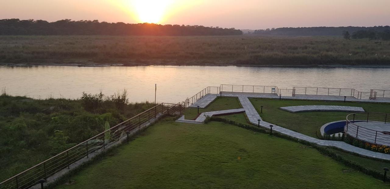 Park Safari Resort Саураха Экстерьер фото